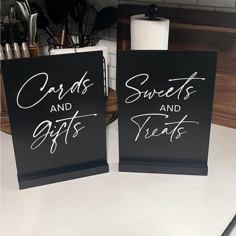 Black Decorative Signs Set